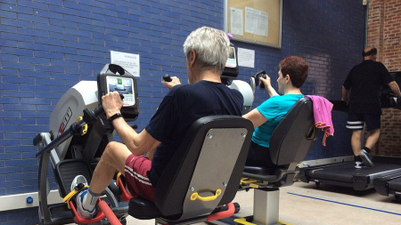 La demanda de suplementos de proteínas en farmacias casi se triplicó en 2024