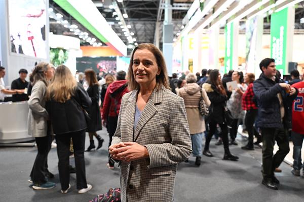 La directora de la Feria Internacional de Turismo (Fitur), María Valcarce, hace balance de la feria que ha cerrado este domingo sus puertas, con un balance de asistencia "récord" y con la vista puesta en la edición del próximo año, con México de país invitado, y que se desarrollará con la "internacionalización" y la "sostenibilidad" como bandera. EFE/Fernando Villar