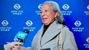 Espectadora de Ávila ve Shen Yun por tercera vez
