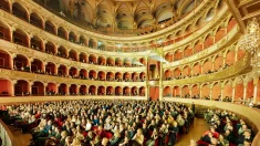 Dignatarios romanos reflexionan sobre la cultivación espiritual tras ver Shen Yun
