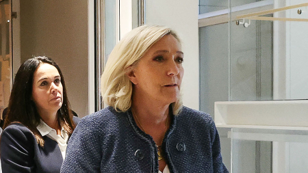 Marine Le Pen se declara «luchadora» y anuncia que «recurrirá» su condena