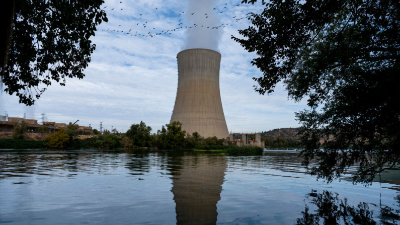 La central nuclear de Trillo, a 145 km de Madrid, en una imagen del 31 de agosto de 2022. Propiedad de Iberdrola, la multinacional eléctrica española, la central nuclear de Trillo consta de un reactor de agua a presión de 1066 MWe. (Oscar del Pozo/AFP vía Getty Images)