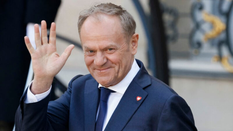 El primer ministro polaco Donald Tusk tras una cumbre celebrada el 27 de marzo de 2025 en París. Foto: Ludovic Marin/AFP vía Getty Images

