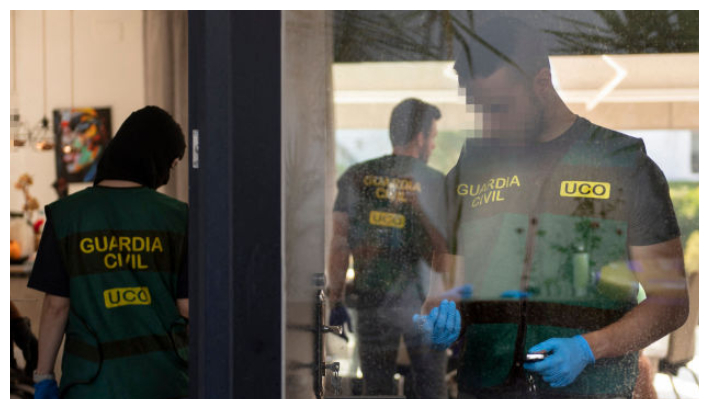 Miembros de la Guardia Civil española (Jorge Guerrero / AFP vía Getty Images)