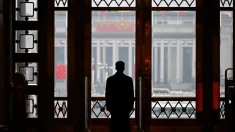 Inusuales cambios de funcionarios del PCCh indican un debilitamiento del poder de Xi, según analistas