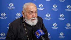Shen Yun nos devuelve «a la humanidad, a la bondad, a la humildad», afirma un sacerdote