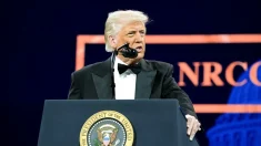 Trump pausa aranceles recíprocos por 90 días y aumenta al 125 % los aplicados a China