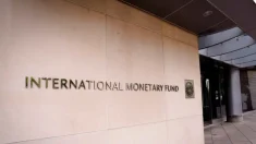 FMI reduce los pronósticos de crecimiento mundial debido a los aranceles y la incertidumbre económica mundial