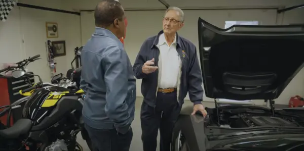 El nuevo documental de Larry Elder, «Vehículos eléctricos: lo bueno, lo malo y lo feo», analiza en profundidad las ventajas y desventajas de los vehículos eléctricos.
