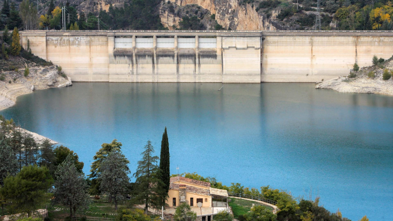 Imagen de archivo del embalse de Entrepeñas, situado en la Alcarria Baja de Guadalajara. EFE/Pepe Zamora