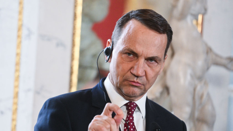 El ministro de Asuntos Exteriores de Polonia, Radoslaw Sikorski.  (Photo by Omar Marques/Getty Images)