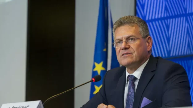 La UE ofrece a EE. UU. comprar productos estadounidenses por valor de 50 000 millones de euros adicionales