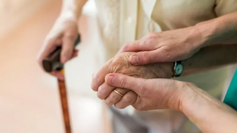 
Cada persona envejece de manera diferente. Sin embargo, hay algunos cambios fisiológicos relacionados con la edad que conviene conocer.
Foto: PIKSEL/iStock
