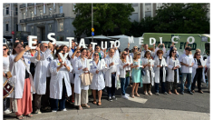 Médicos de toda España se unen por un estatuto justo: amplio respaldo a la huelga y protesta en el Congreso