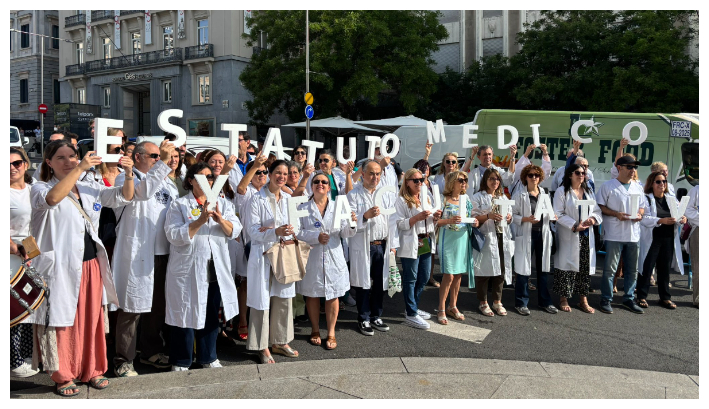 Médicos de toda España se unen por un estatuto justo: amplio respaldo a la huelga y protesta en el Congreso