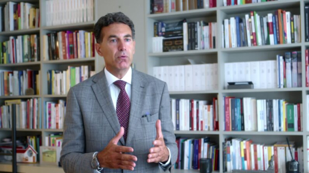 Alexandre del Valle: «El islamismo ha retomado la retórica negativa de la izquierda para instrumentalizar la mala conciencia europea»