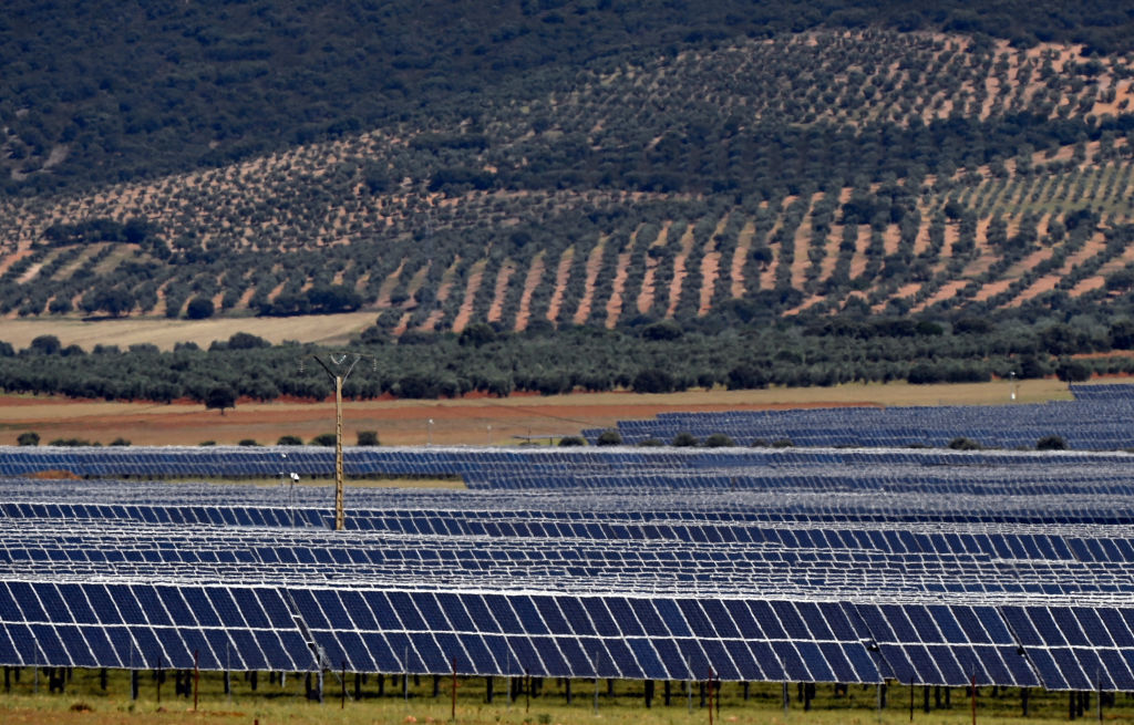 El campo se rebela contra la instalación de placas fotovoltaicas en tierras de cultivo