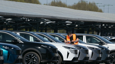 Vehículos eléctricos: EE. UU. bloquea las empresas chinas y España las subvenciona