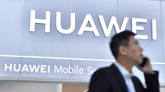 Bruselas «urge» a España y todos los miembros de la UE a «restringir o excluir a Huawei de sus redes 5G» 