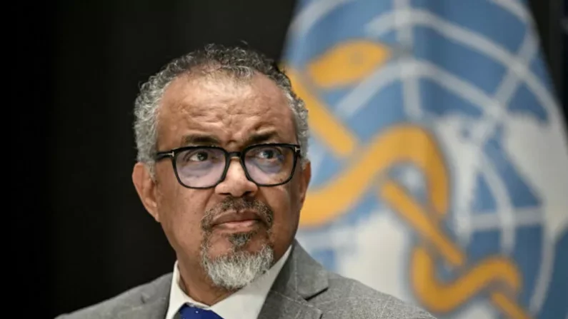 El Director General de la OMS, Tedros Adhanom Ghebreyesus, durante una conferencia de prensa en la sede de la Organización Mundial de la Salud en Ginebra el 10 de diciembre de 2024.

Foto: Fabrice Coffrini/Getty Images