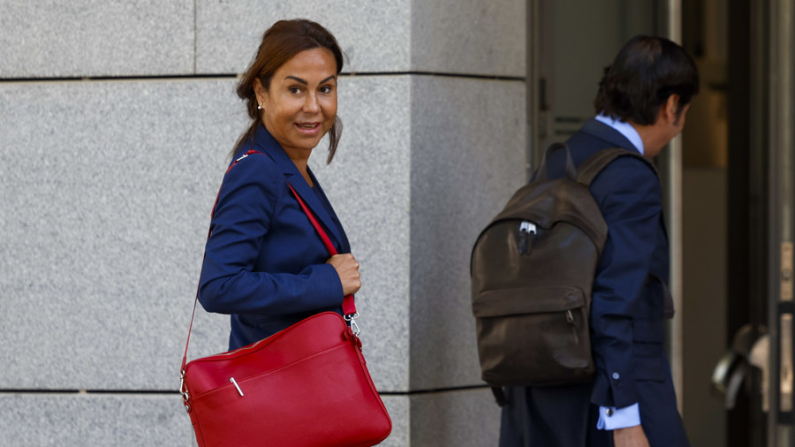 La expresidente de Adif Isabel Pardo de Vera a su llegada este lunes a la Audiencia Nacional. EFE/Mariscal