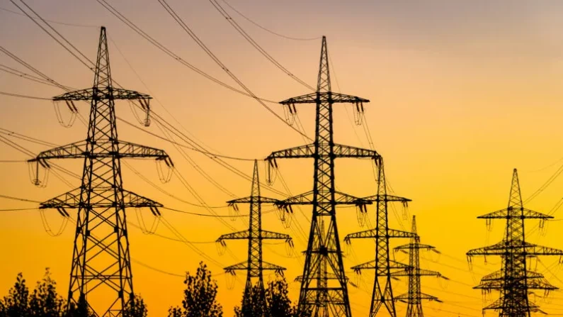 Red eléctrica bajo fuego: Investigadores chinos buscan específicamente vulnerabilidades para paralizar el suministro eléctrico en Europa y Estados Unidos.

Foto: Vadym Terelyuk | iStock