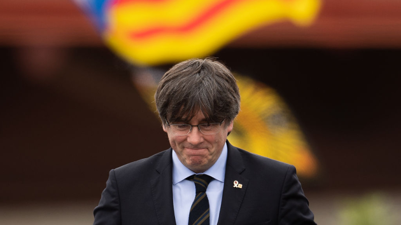 Carles Puigdemont, expresidente de la Generalitat de Cataluña, en una concentración el 29 de febrero de 2020 en Perpiñán, Francia. (David Ramos/Getty Images)