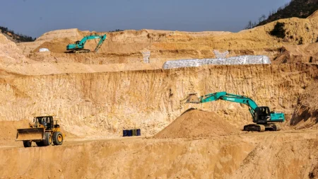 La UE busca asociarse con EE. UU. y el G7 para contrarrestar las restricciones de tierras raras de China
