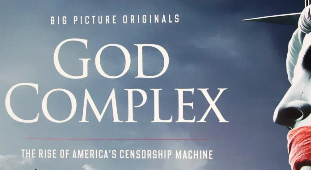 El nuevo documental «Complejo de Dios» explora el auge de la censura en Estados Unidos