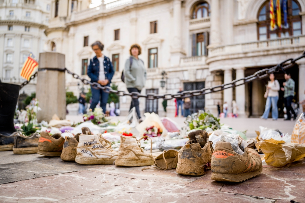 «Silencio, abandono y caos»: policías y guardias civiles cargan contra el Gobierno un año después de la DANA