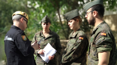 Desalojan a militares de un cuartel de Madrid para alojar a inmigrantes irregulares