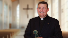 Conversación con el Padre Custodio: La Hispanidad como muro de contención frente al islamismo y el globalismo