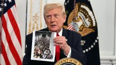 Trump suspende permanentemente la inmigración procedente de «países del tercer mundo»