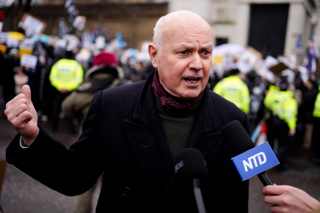 La superembajada china en Londres podría aumentar su capacidad de represión transnacional, alertan expertos