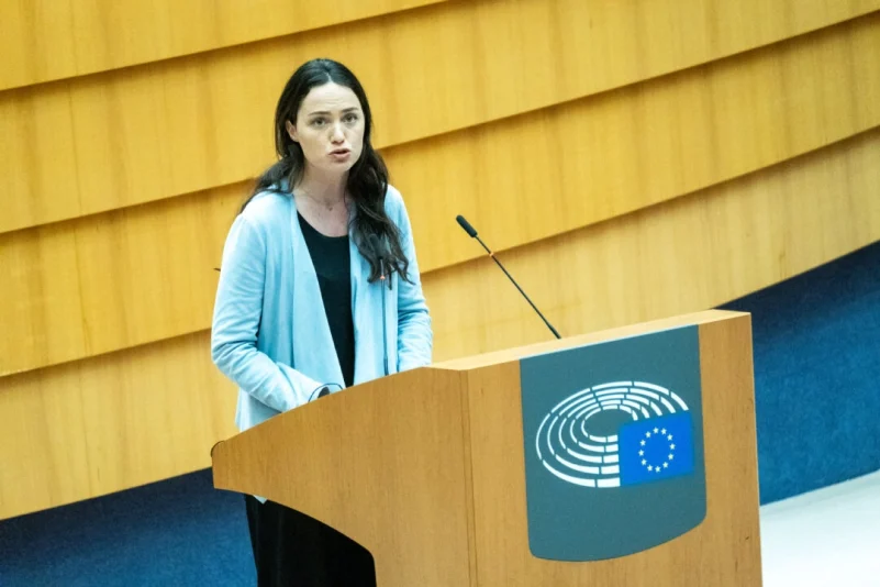 El Parlamento Europeo pide a la Comisión actuar contra la represión transnacional de defensores de derechos humanos