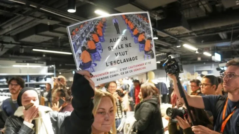 
Shein ha recibido fuertes críticas en Francia, sobre todo en los últimos días.

Foto: Thibault Camus/AP/dpa
