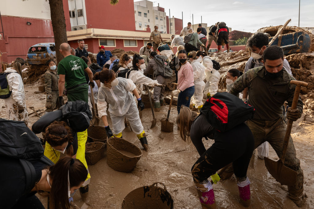 Informe de Víctor Viciedo denuncia cómo las políticas verdes amplificaron la catástrofe de la DANA en Valencia