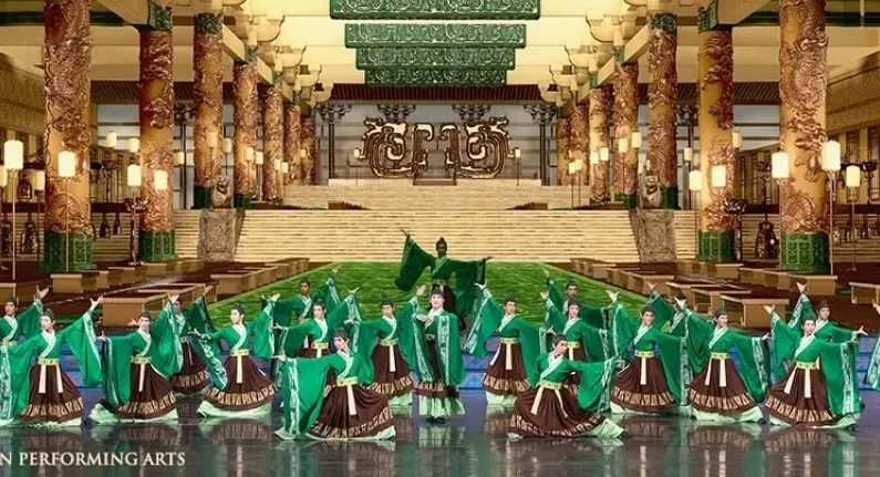Una danza de Shen Yun Performing Arts interpretada por un conjunto exclusivamente masculino.
Foto: Shen Yun Performing Arts