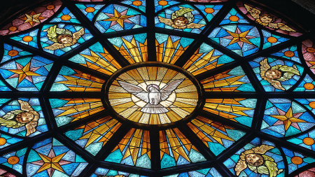 La fascinación mística de las vidrieras: un arte que perdura a través de los siglos