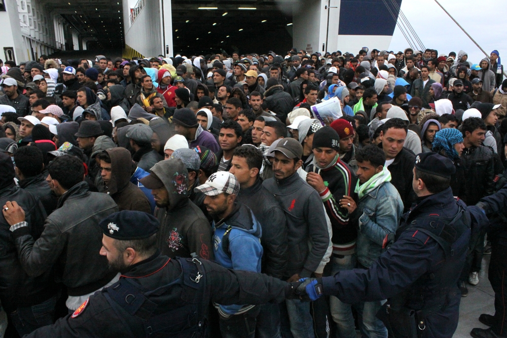 El lucrativo negocio de la inmigración ilegal hacia Europa: más de 7000 millones de euros en la última década